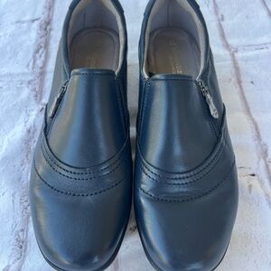 Naturalizer Navy Blue Flats